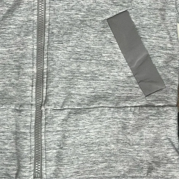 Athleta Victory Primaloft Full Zip Hooded Jacket in Heather Gray Size Small - Picture 10 of 15